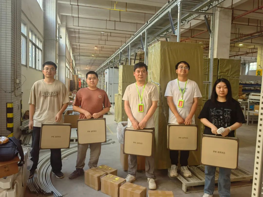 情系一線(xiàn) | 炎炎夏日送清涼，致敬高溫下的堅(jiān)守