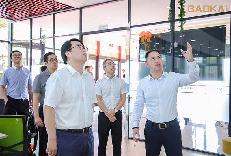 新聞 | 熱烈慶?！氨本┼]電大學&寶開智能”聯(lián)合實驗室、寶開研究院正式成立！