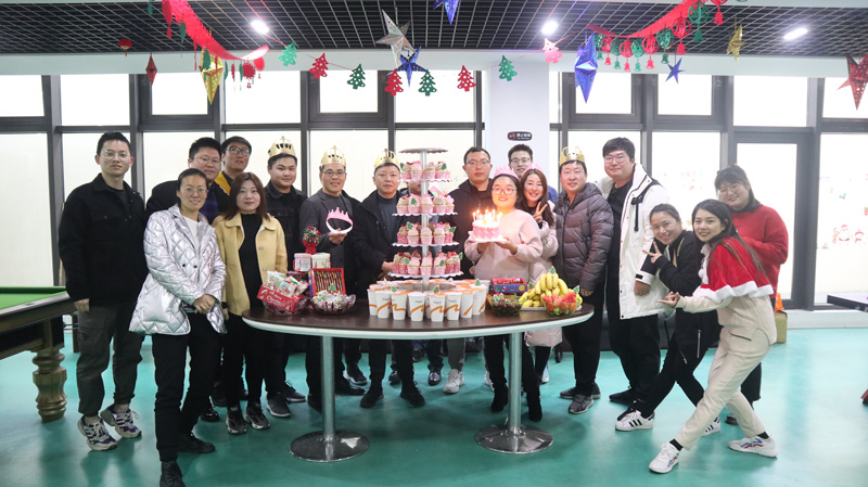 繽紛平安夜，歡樂圣誕節(jié) | 寶開舉辦第四季度員工集體生日會