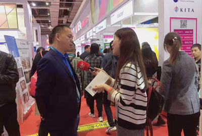 ＂合作、創(chuàng)新、共享＂話進博一一寶開董事長邢志文參觀進博并接受SMG記者采訪