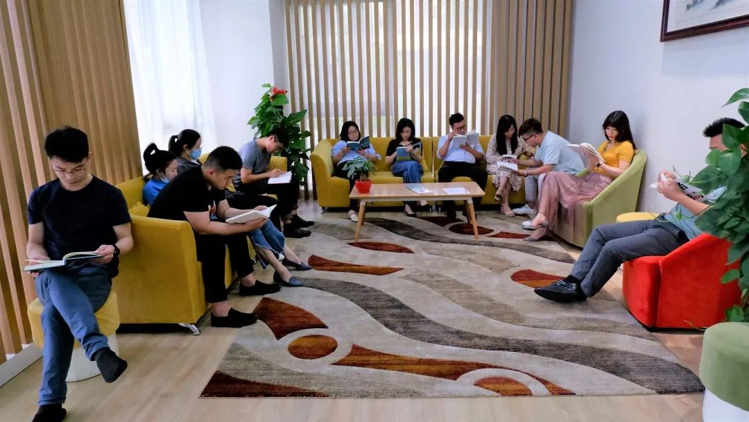 感受文字之美，共享閱讀之樂 | 寶開與燎申智城共同舉辦成長專場讀書活動