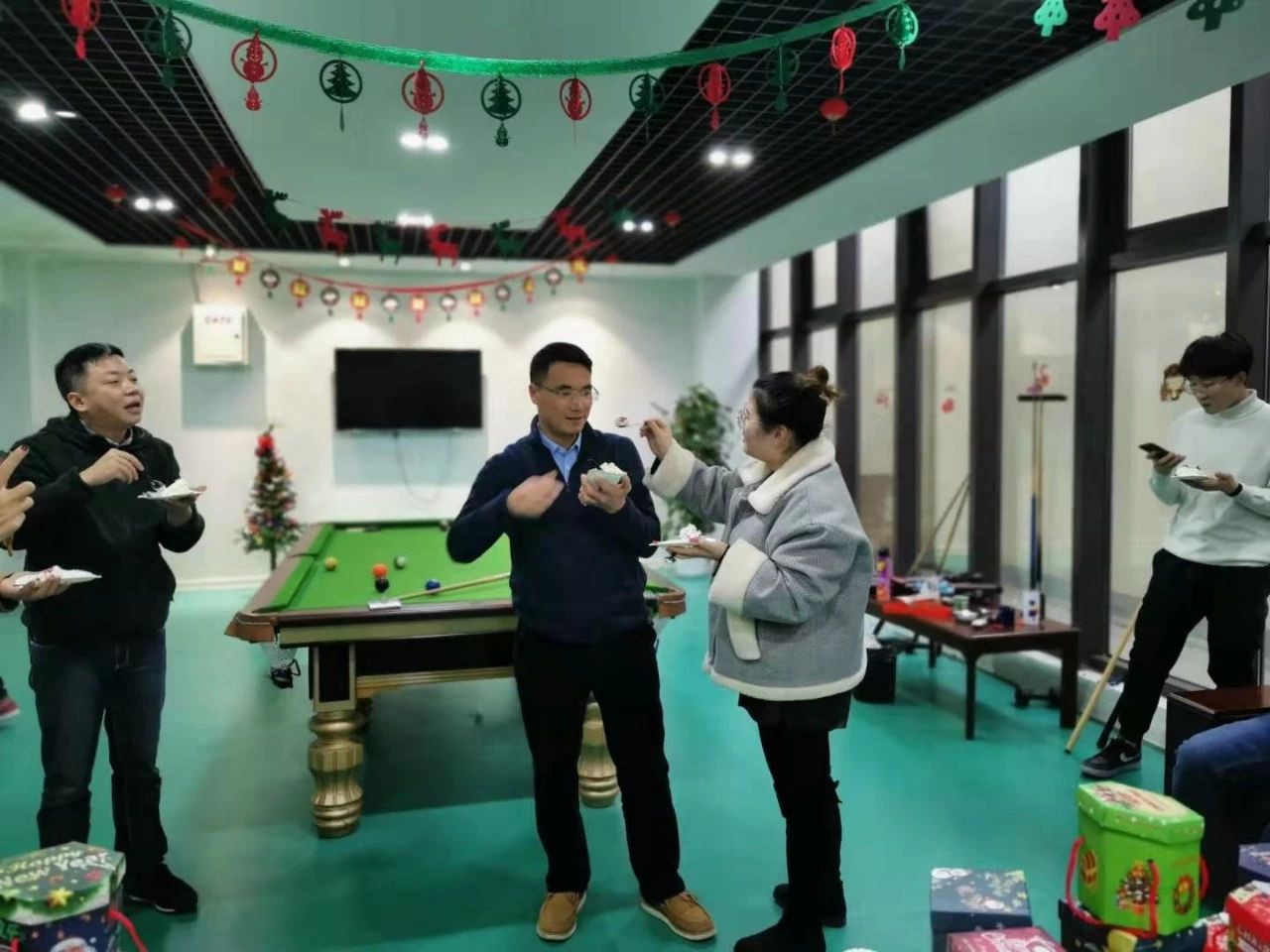 圣誕主題生日趴 | 濃情暖意平安夜，誕愿有你共前行