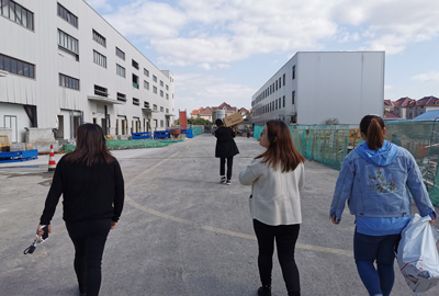 11月中旬，寶開工會組織開展“走一線、送溫暖”關(guān)愛員工暖冬行動。