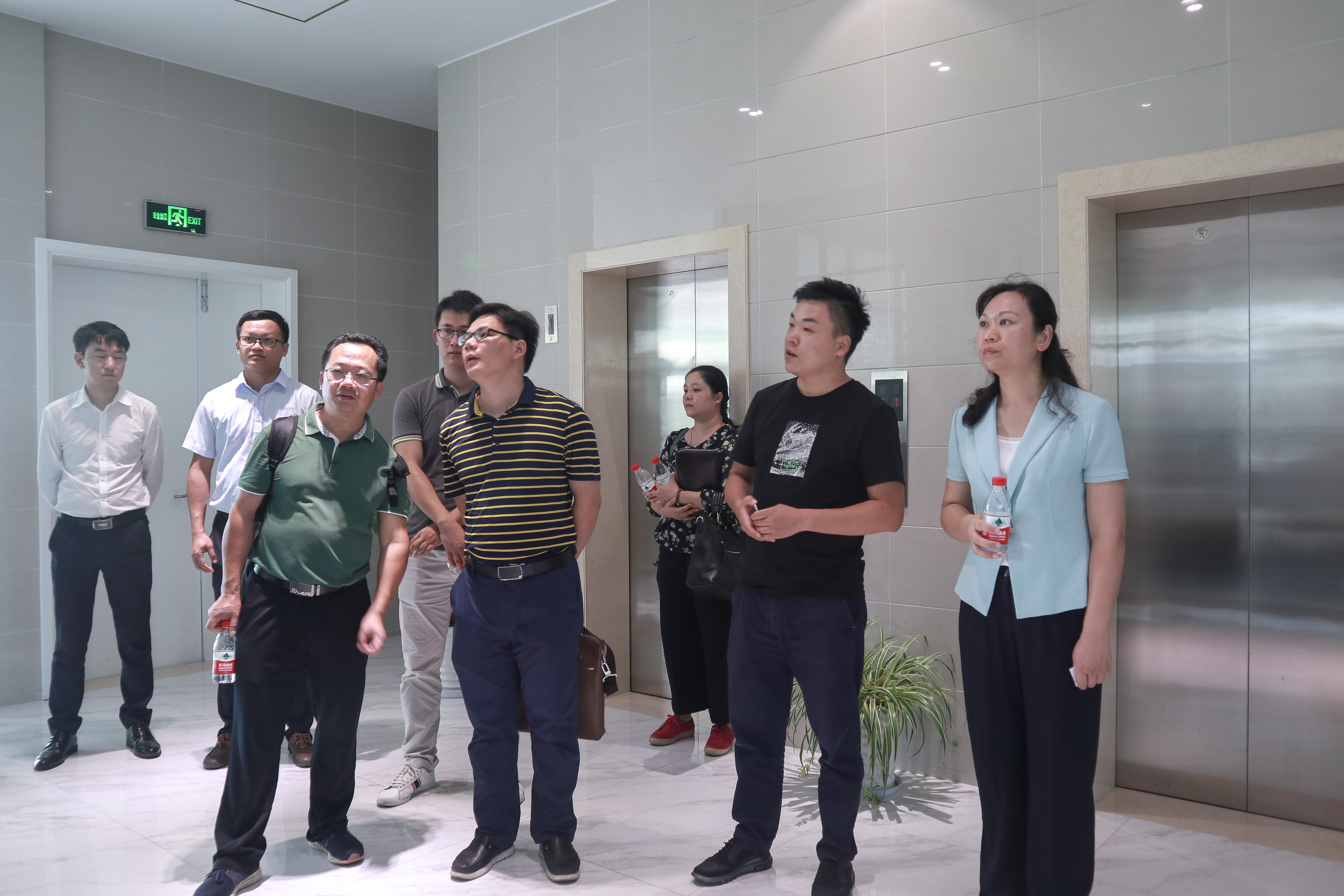 快訊 | 肇慶市高新區(qū)領(lǐng)導蒞臨寶開智能參觀考察