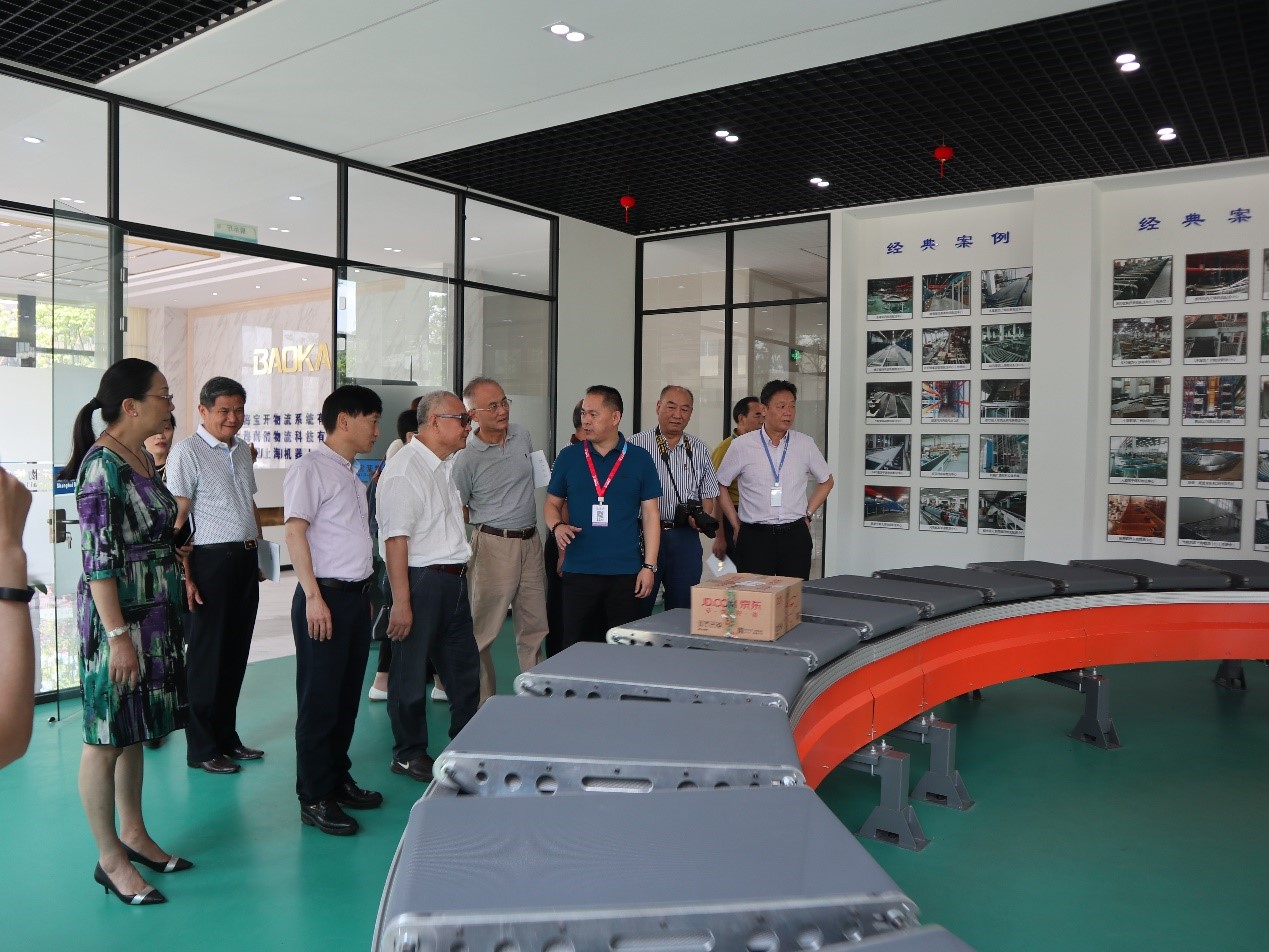 新聞 | 無(wú)錫市原政協(xié)領(lǐng)導(dǎo)、吳涇鎮(zhèn)黨委領(lǐng)導(dǎo)一行蒞臨寶開參觀考察