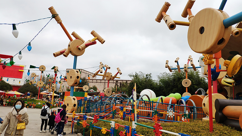 Happy Women’s Day | 歡度三八節(jié)，我們相約上海迪士尼樂園