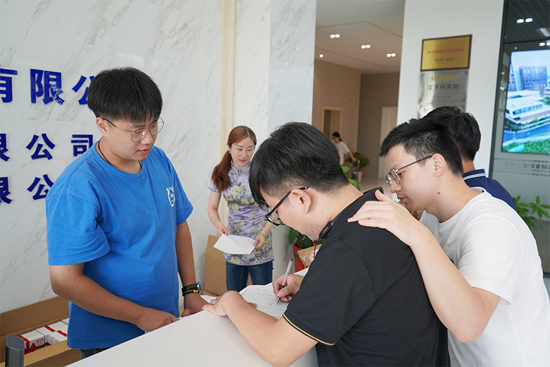 月圓中秋 · 集體慶生 | 溫馨九月，迎佳節(jié)，賀生辰，共團(tuán)圓！